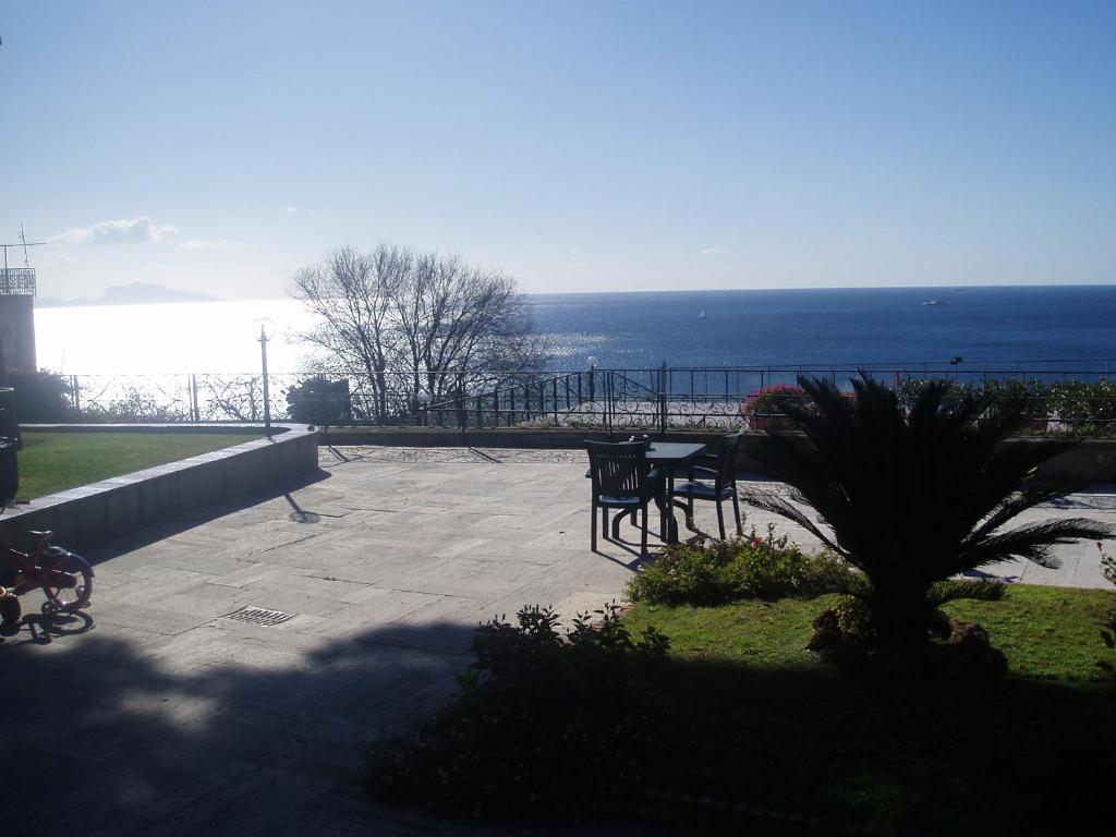 Miramare Residence Поццуоли Экстерьер фото