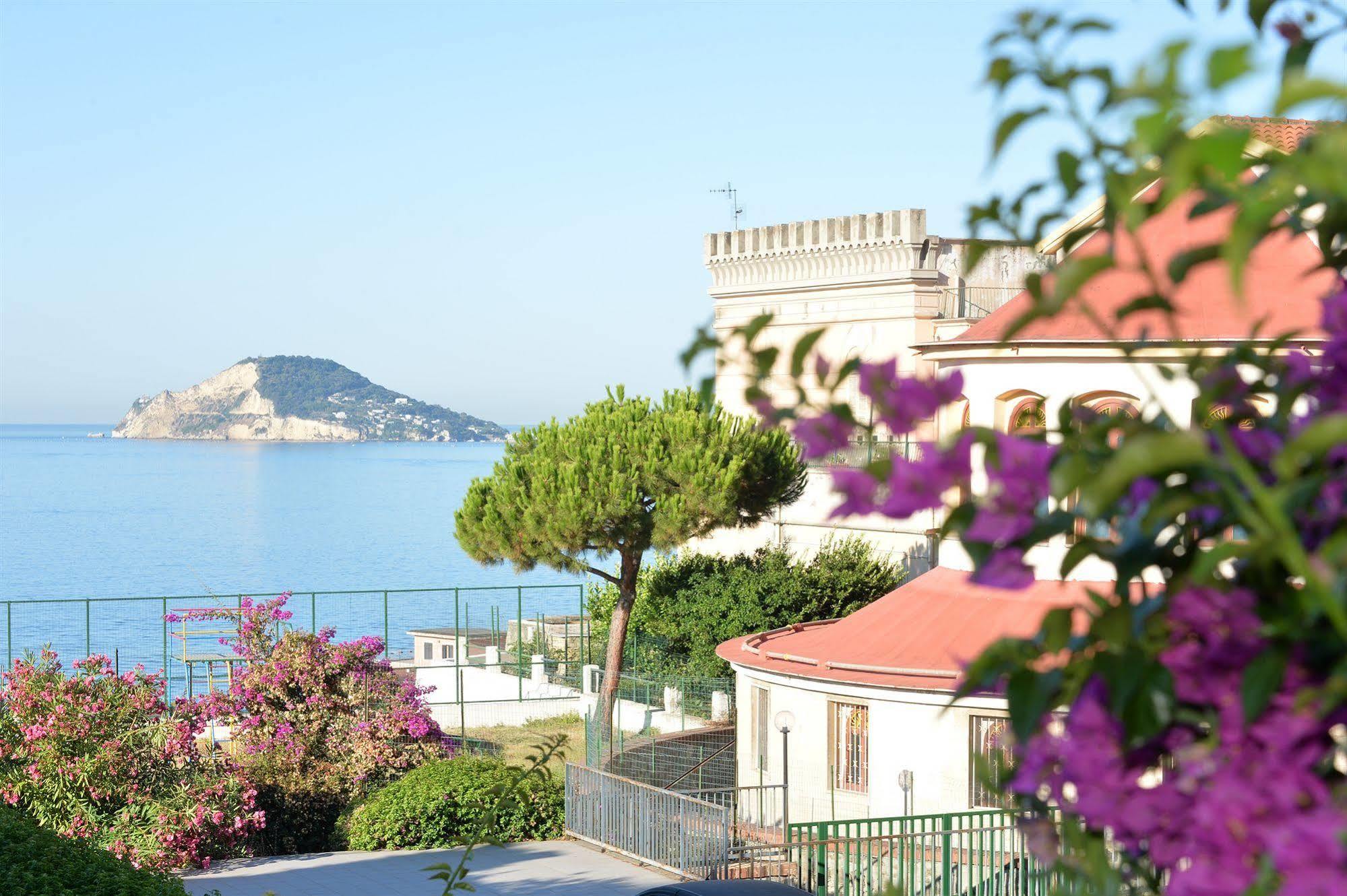 Miramare Residence Поццуоли Экстерьер фото